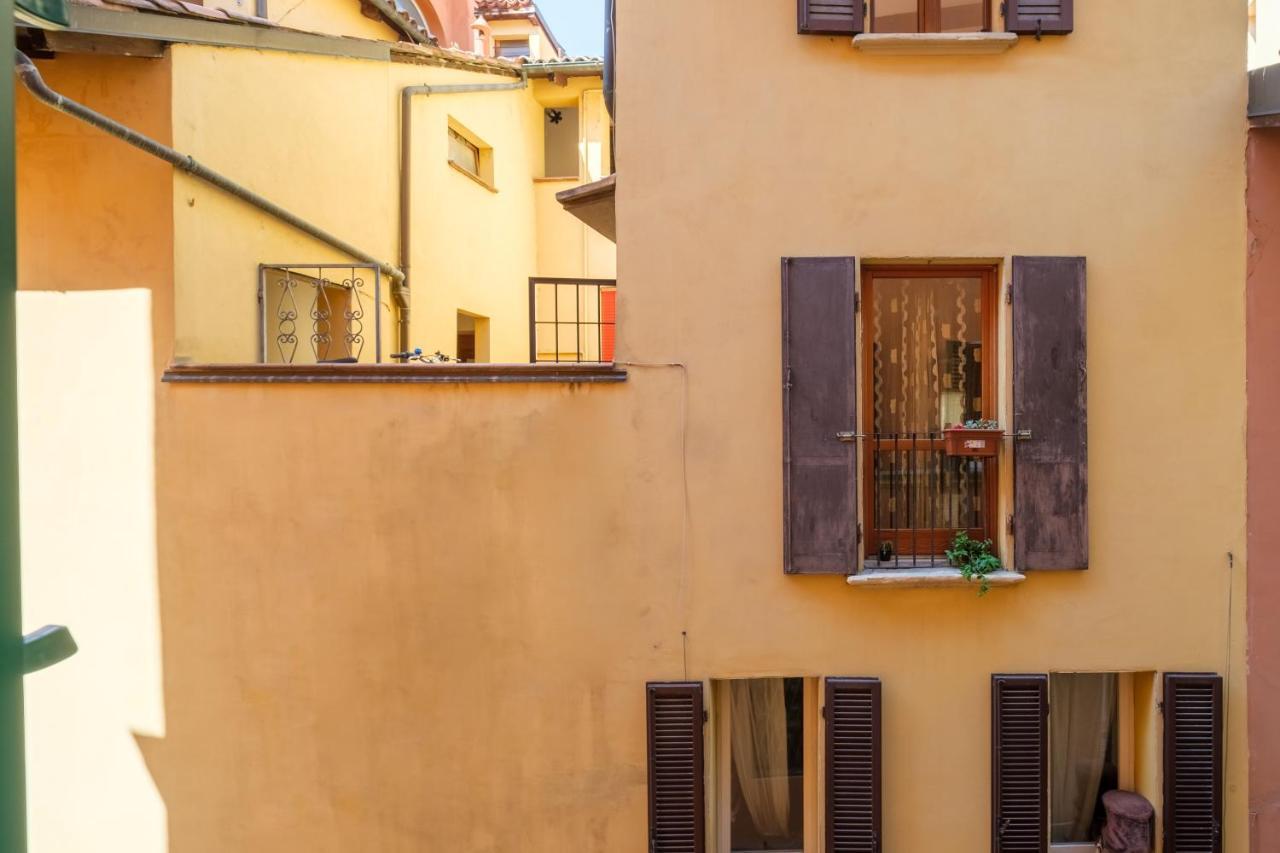 Golden Suite By Studio Vita Bologna Exterior foto